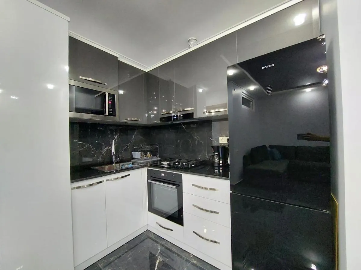 Apartment Sherif Ximshiaahvilis 47 A Gamziri باتومي