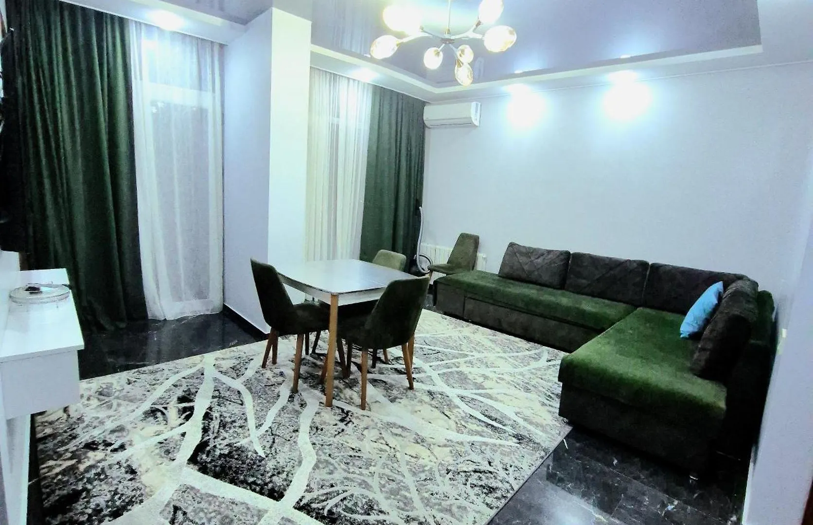 Apartment Sherif Ximshiaahvilis 47 A Gamziri باتومي