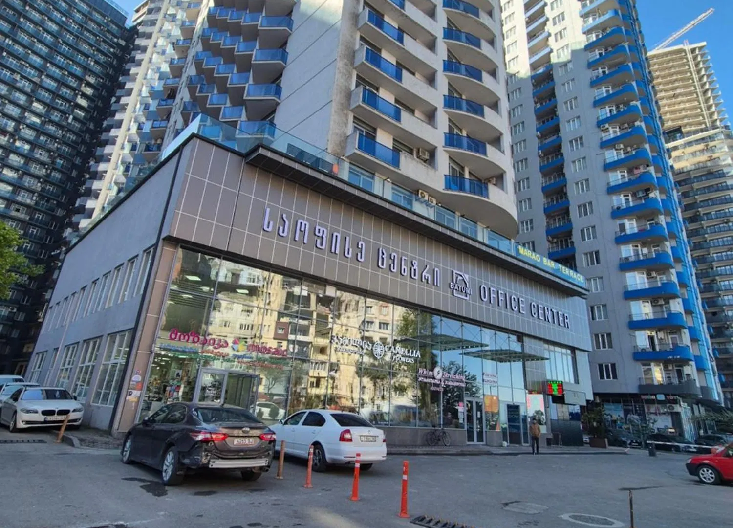 Apartment Sherif Ximshiaahvilis 47 A Gamziri باتومي